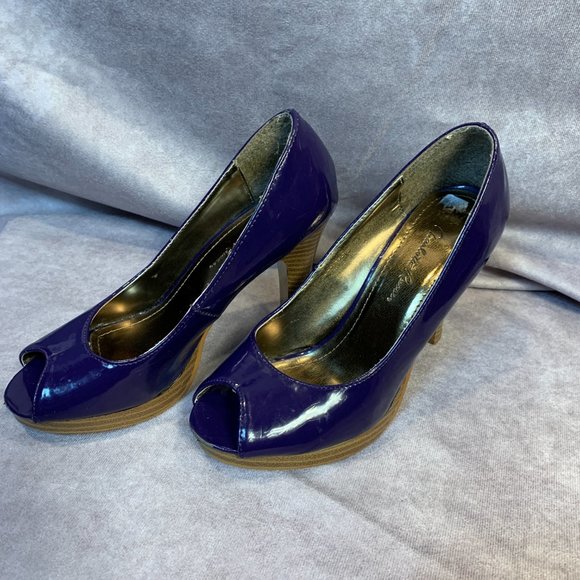 Charlotte Russe Peep Toe Platform Stacked Heels - Picture 3 of 9